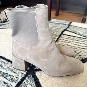 Vince Kimmy Suede Leather booties